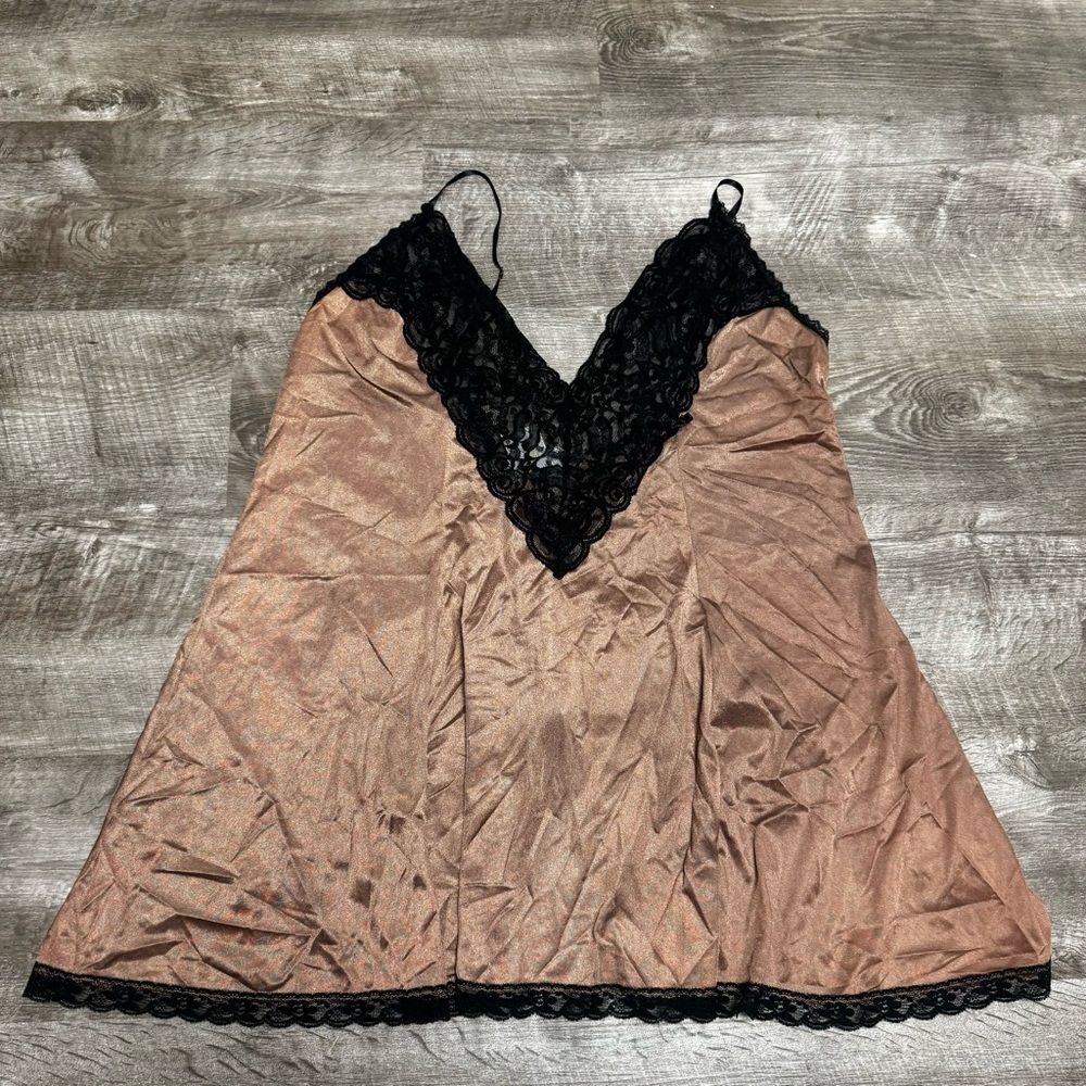 Undercover Wear Lingerie Top Size 2x